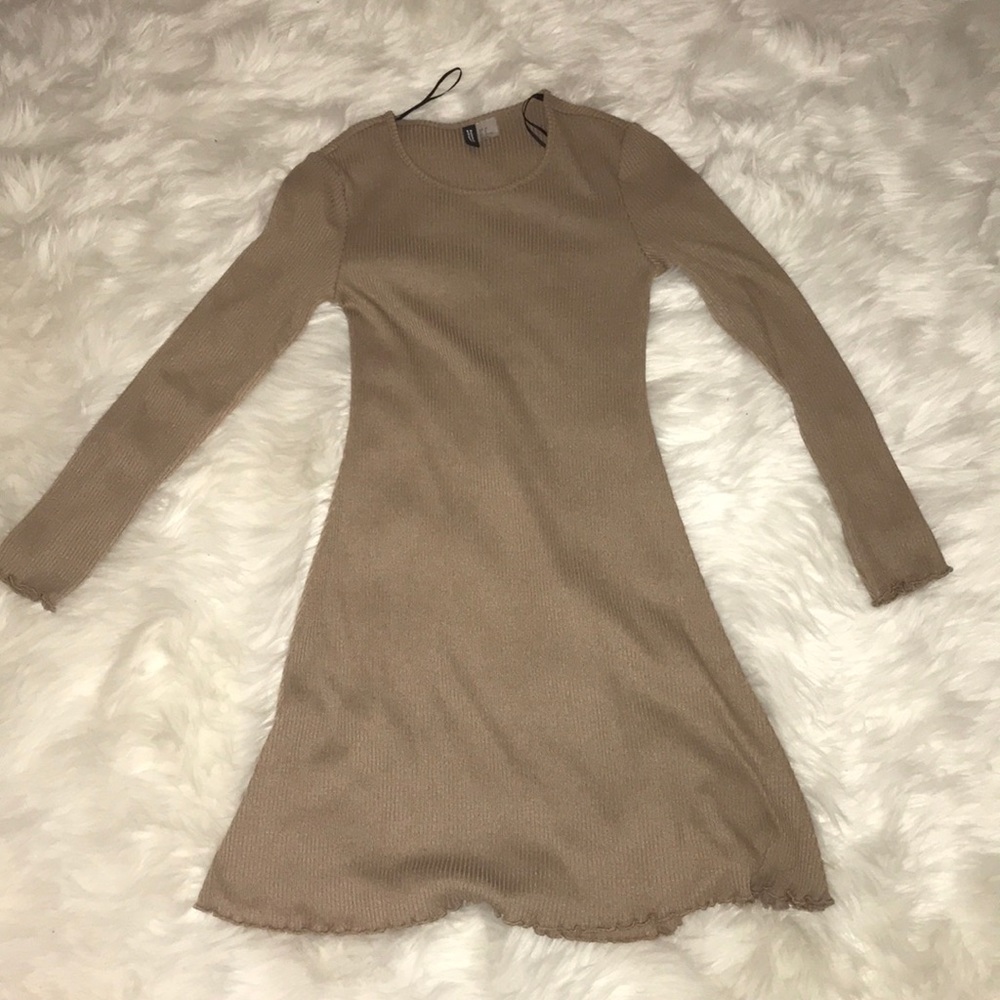 Long sleeve dress